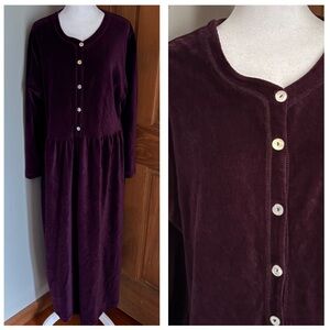 Vintage Jones New York Sport L Large? Dress Ribbed Purple Velvet Abalone Buttons